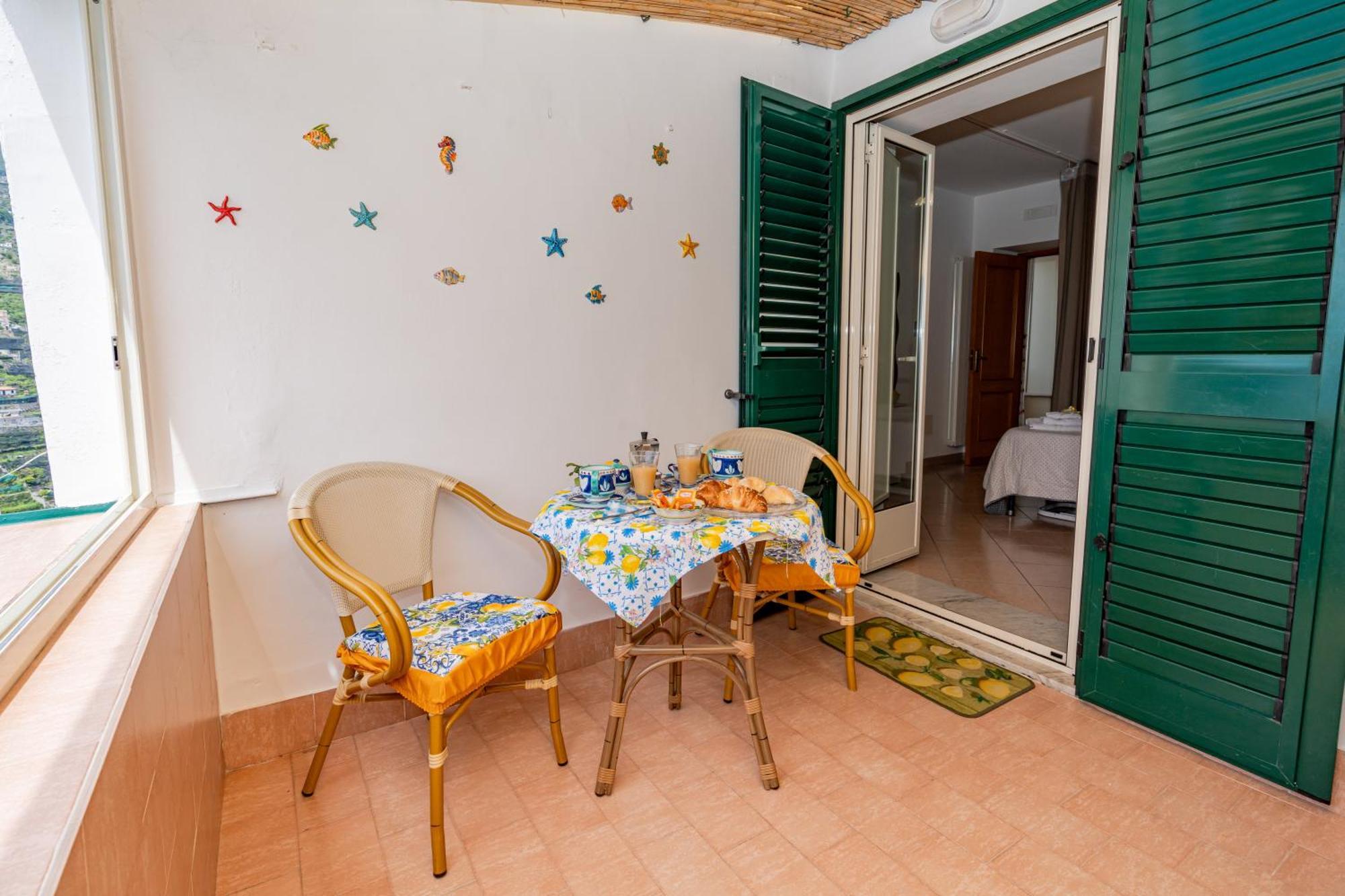 Villa Casa Maria Vittoria Minori Exterior foto